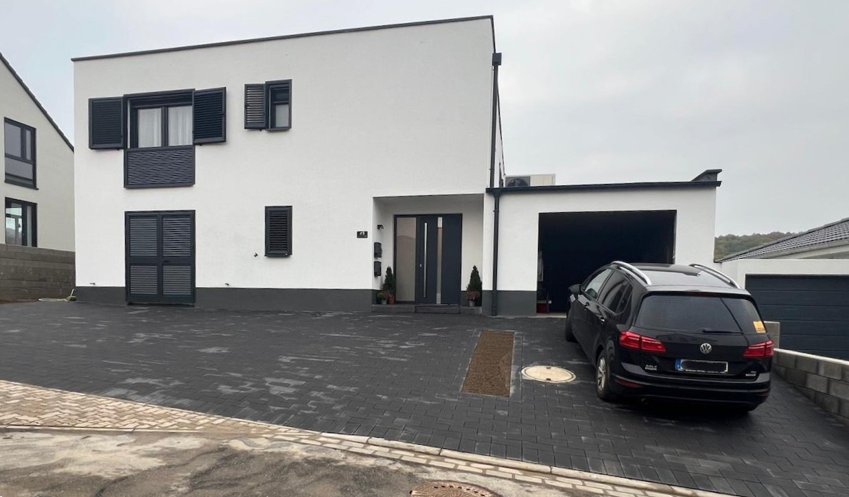Hochbau Neubau Bad Neuenahr-Ahrweiler - Fertiggestelltes Einfamilienhaus